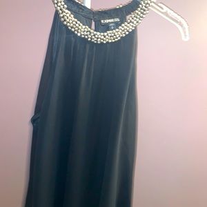 Black sleevelsss top
